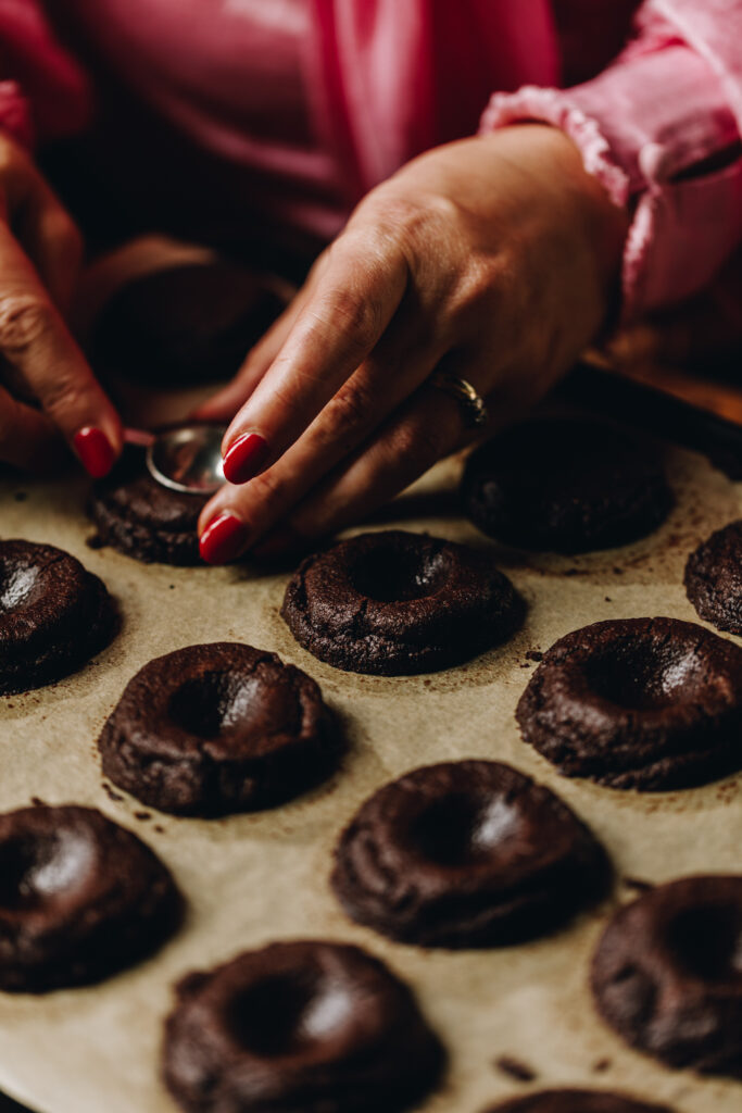 Indent the cookies