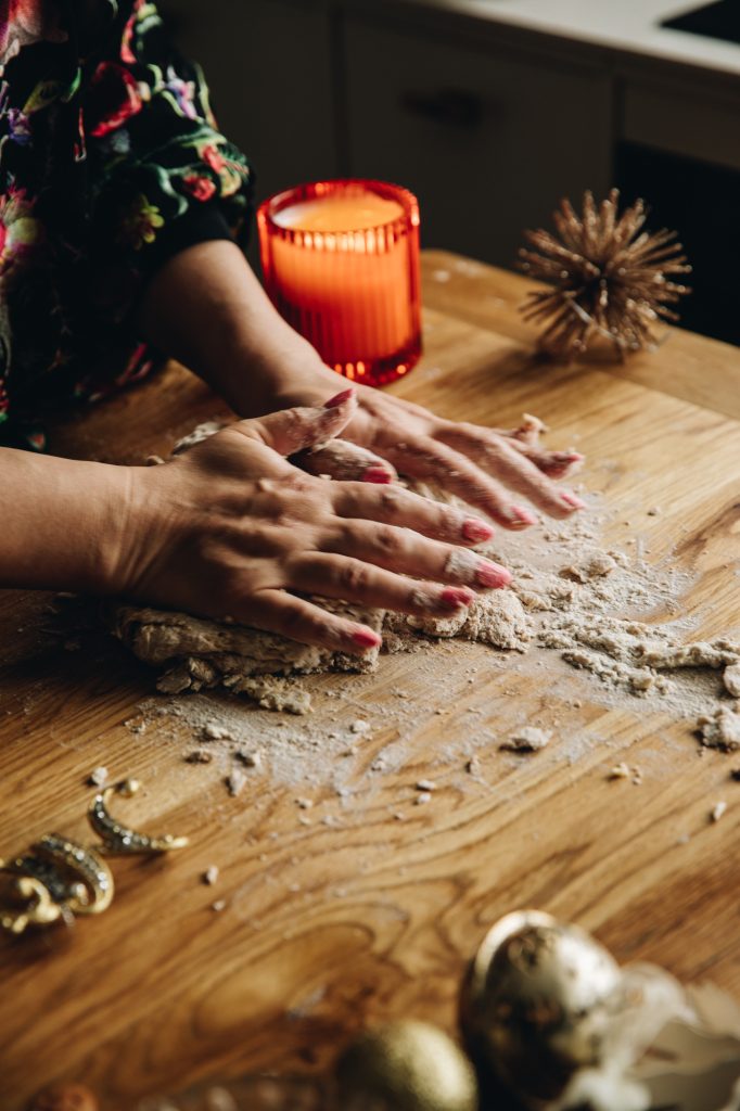 dough kneading 
