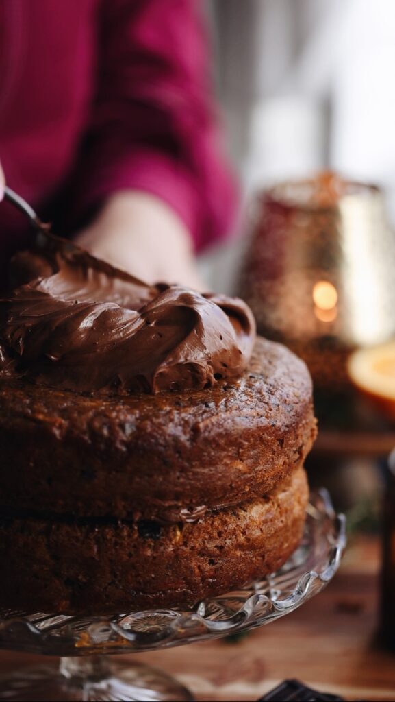 Spread the chocolate buttercream