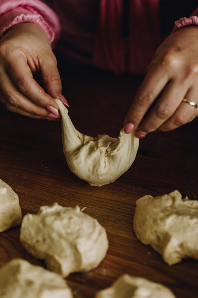 Roll the dough in to buns
