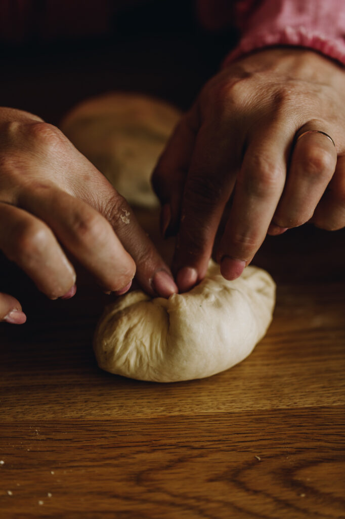 Roll the dough in to buns