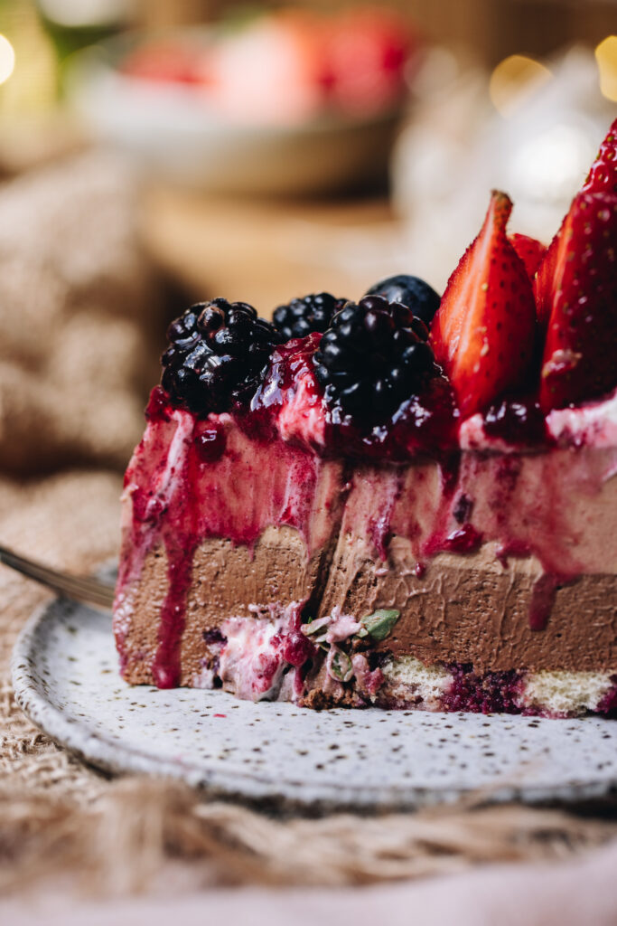 No-bake Chocolate Charlotte Cake