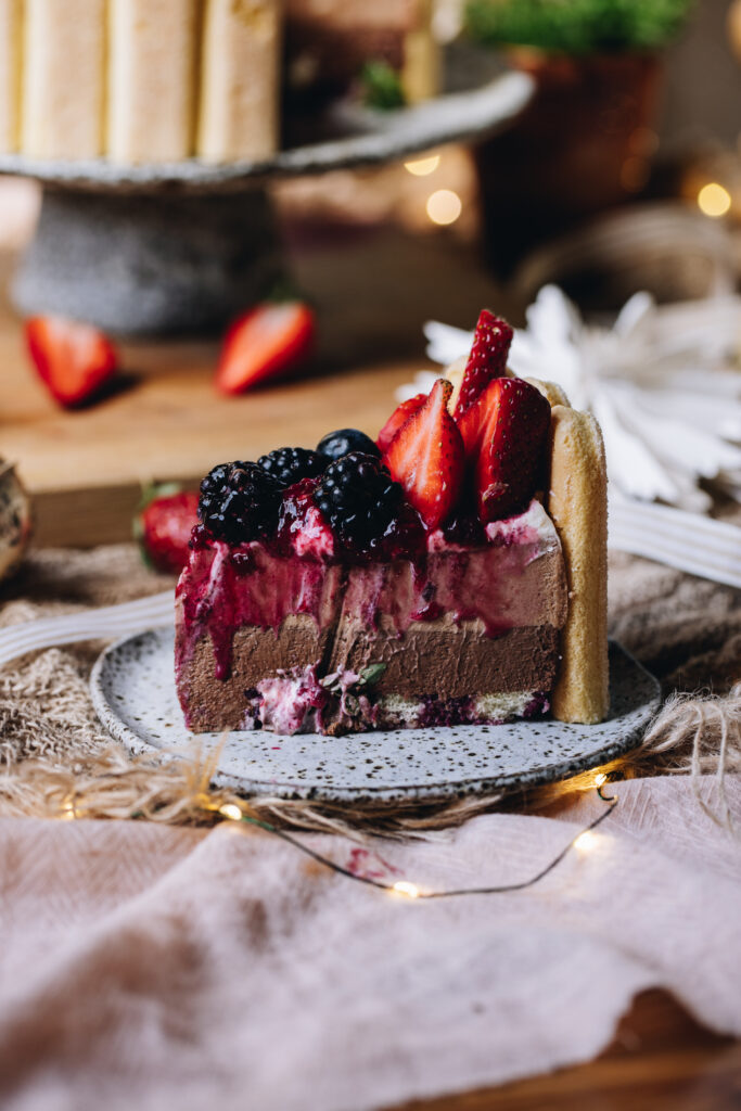 No-bake Chocolate Charlotte Cake