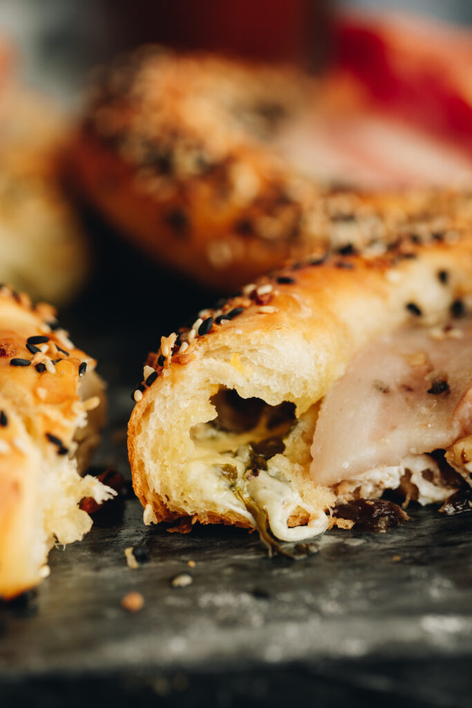 Cheesy stuffed crust