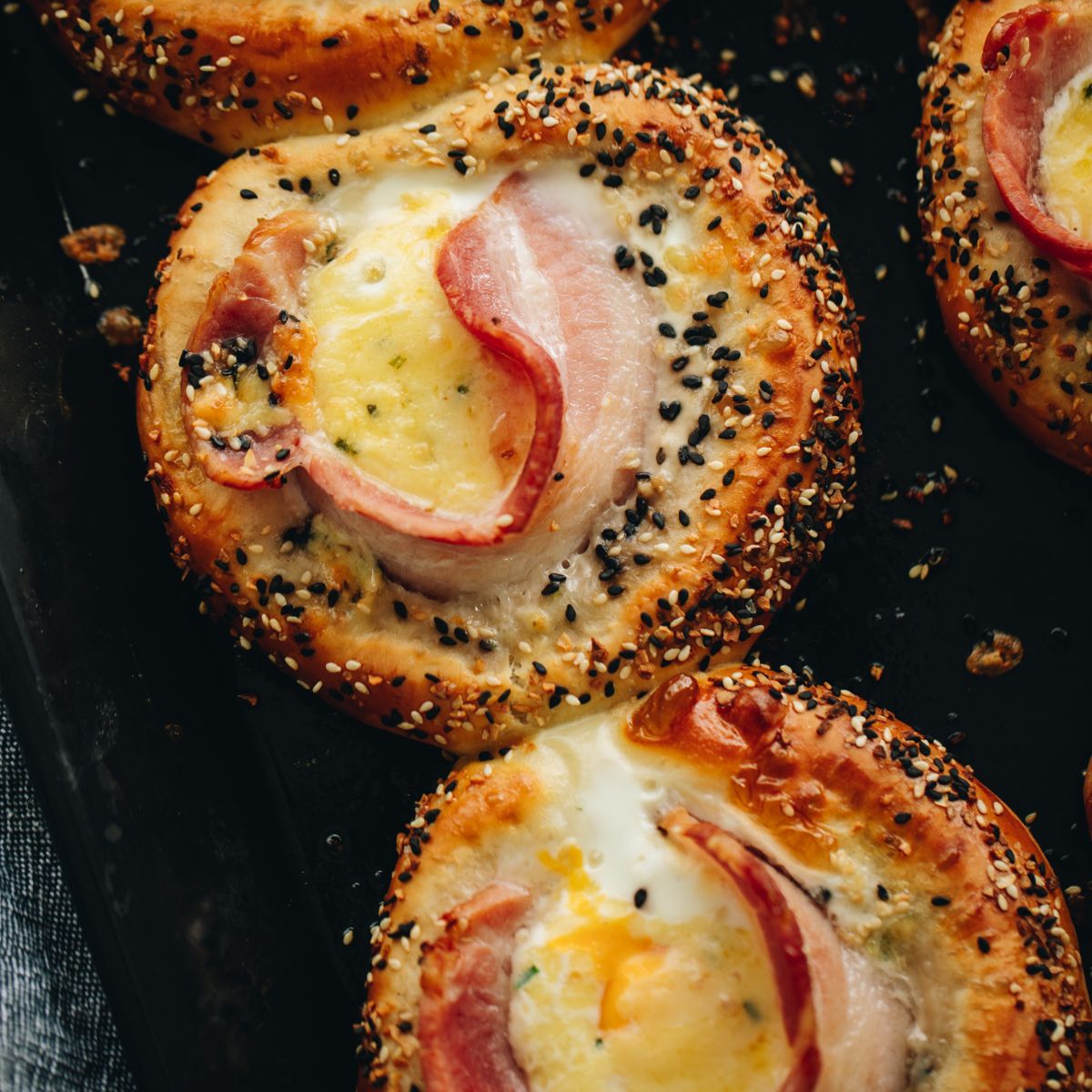 Bacon and Egg Buns