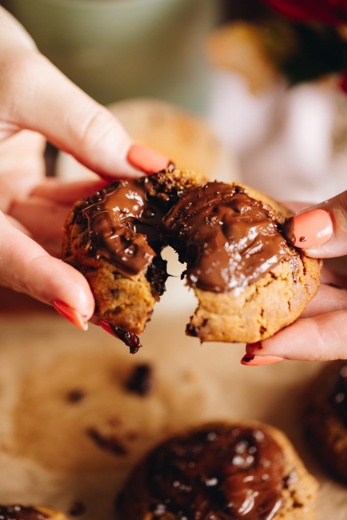 Dark Chocolate Molasses Cookies