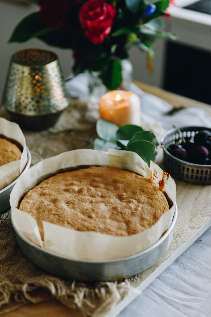 Almond sponge
