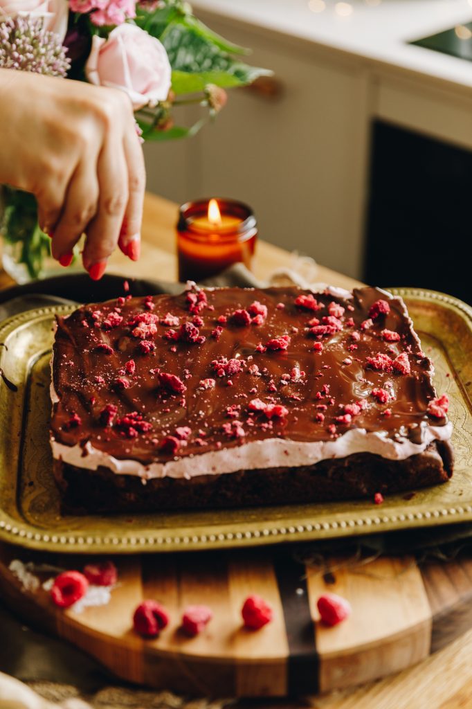 Sprinkle over freeze-dried raspberries