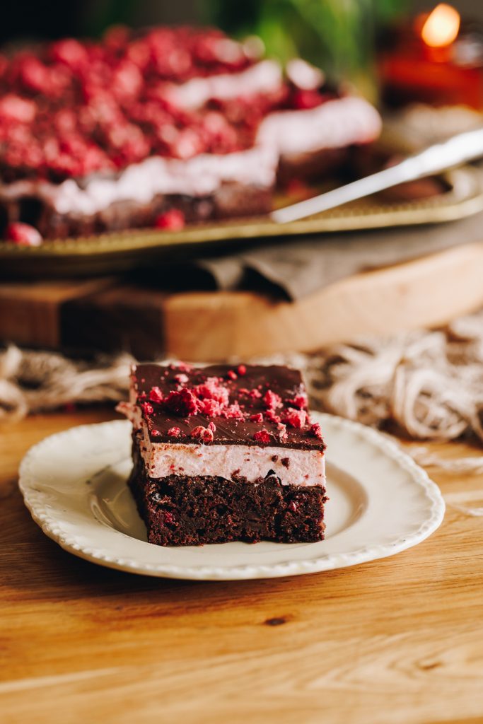 Chocolate Raspberry Brownie with Marshmallow
