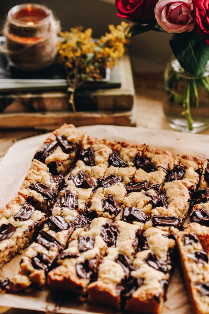 Pistachio Chocolate Cookie Slice