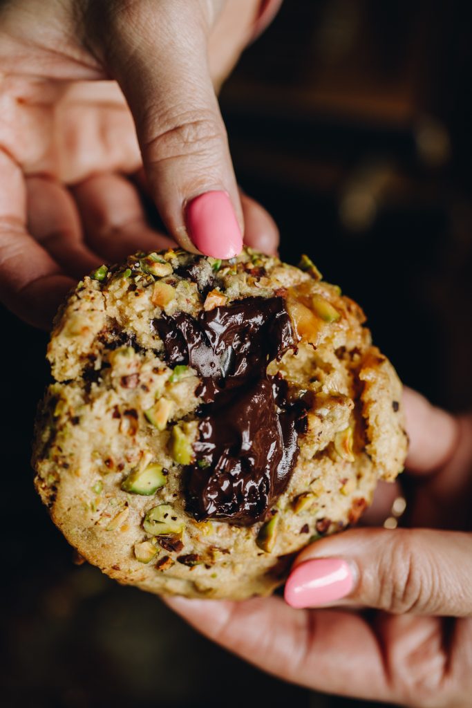Pistachio and Chocolate Cookies
