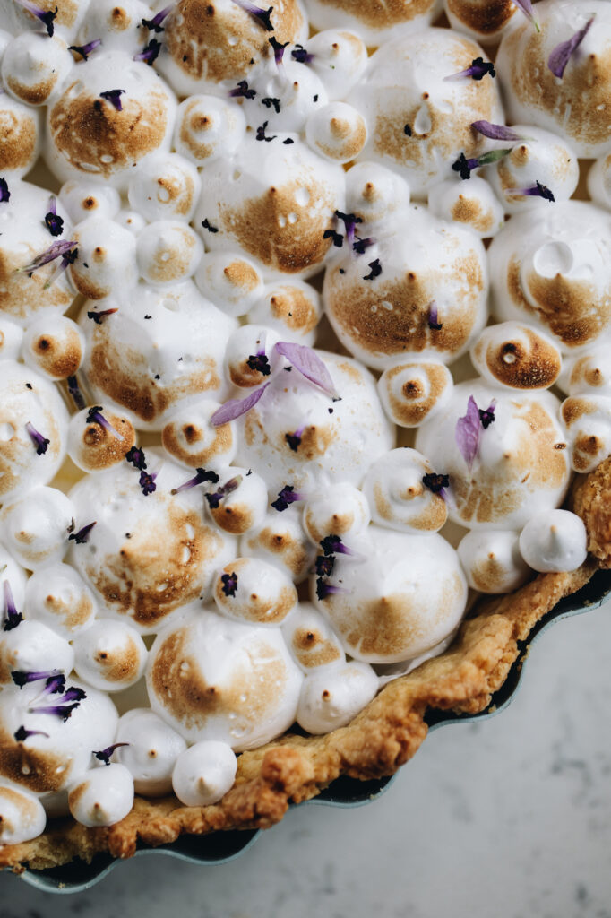 Piped Meringue 